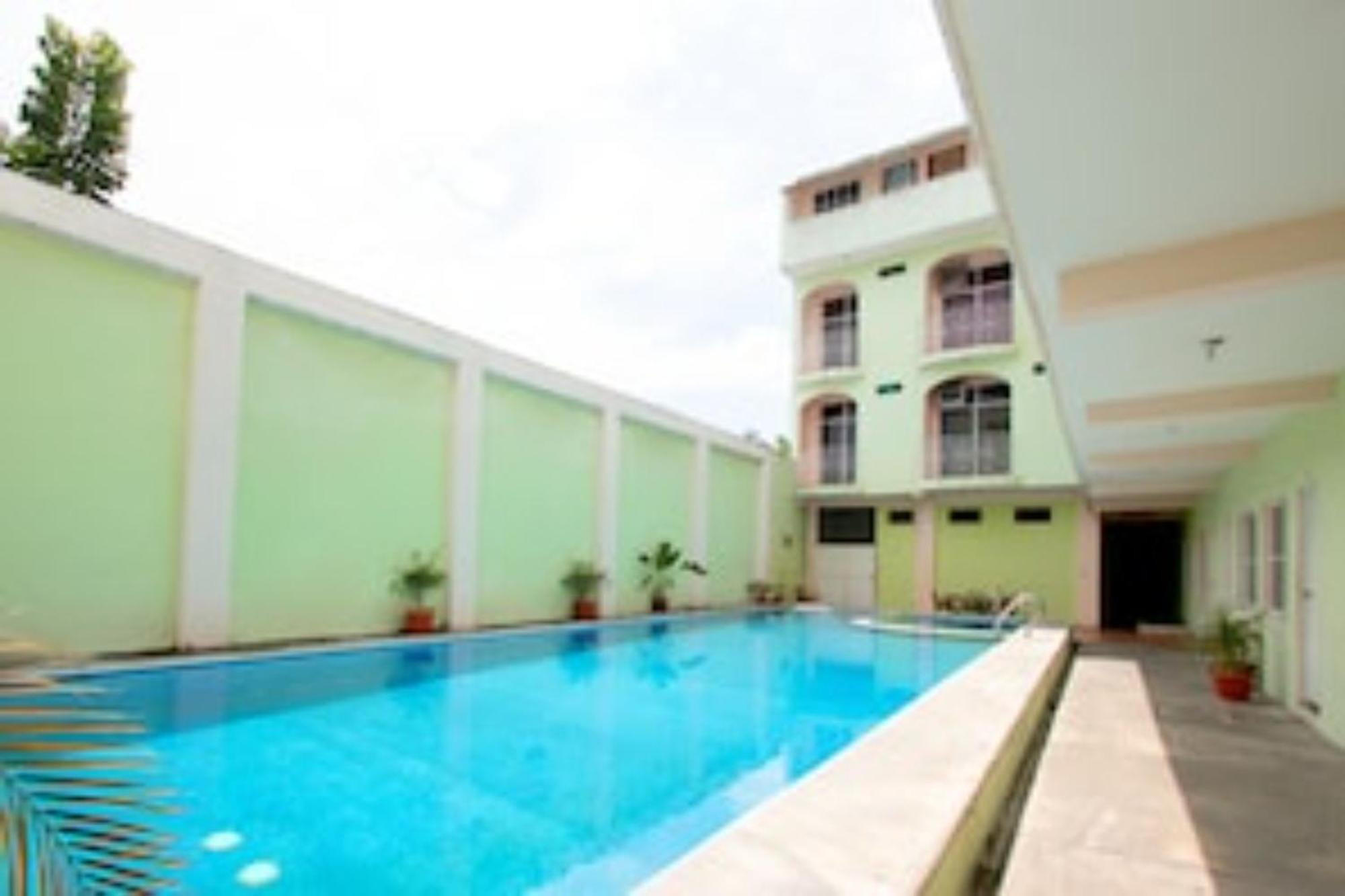 Oyo Hotel Estacion,Jose Cardel,Parque Central Revolucion 外观 照片
